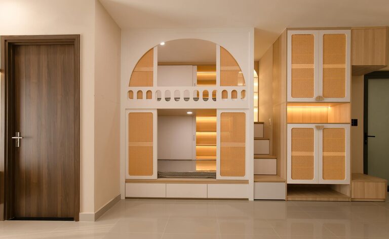 Consejos prácticos para organizar espacios pequeños en casa de manera eficiente